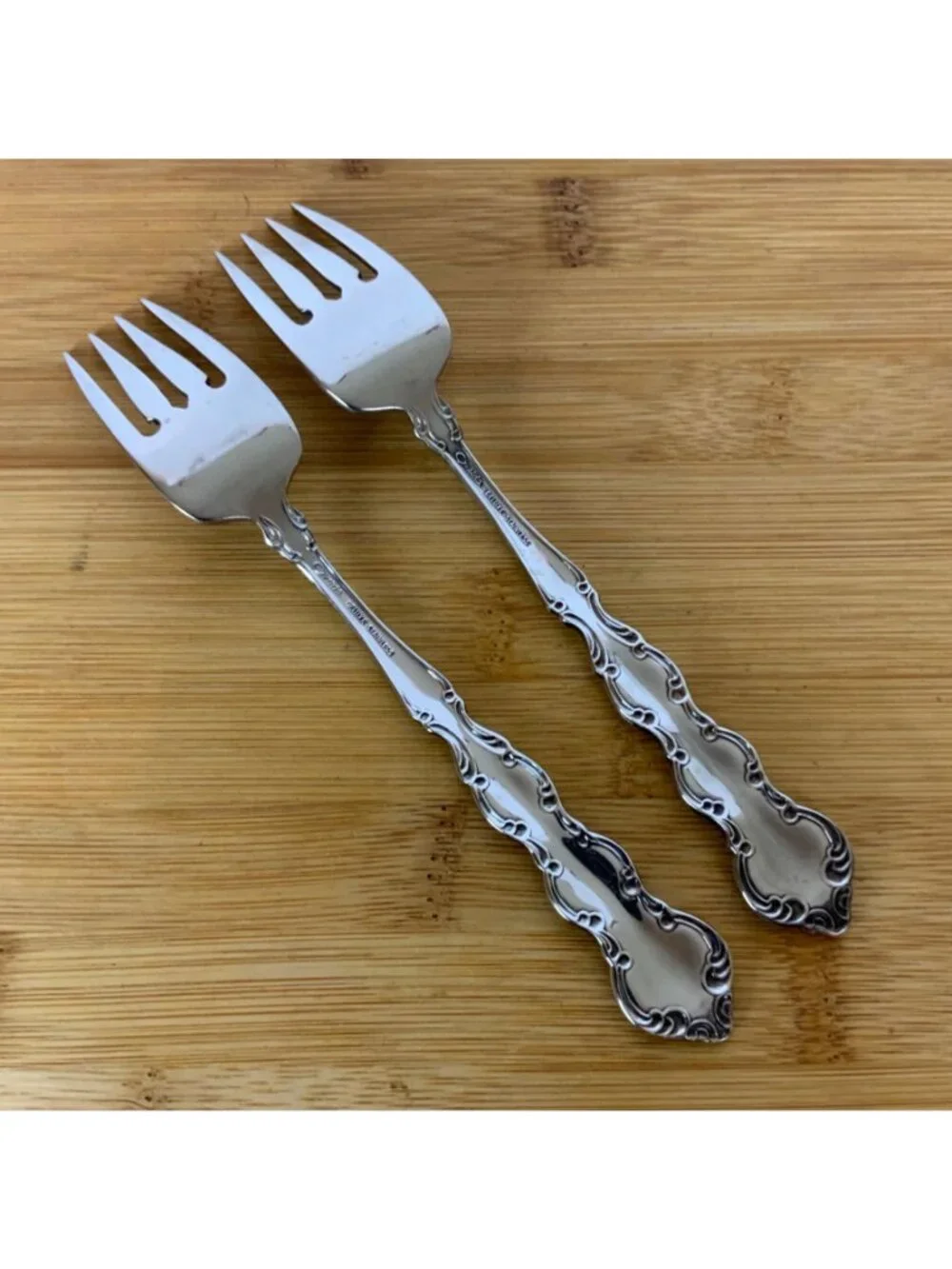 Oneida Deluxe Mozart Stainless Steel 2 Salad Forks Replacement Flatware 80s